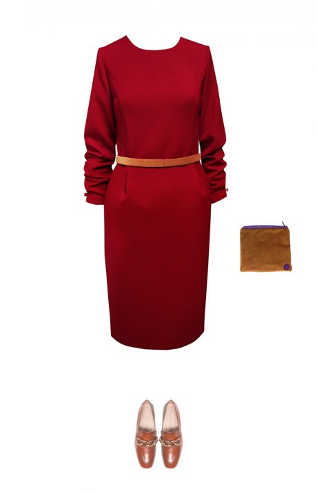 raudona suknele aksomas outfit